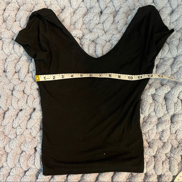 Express One Eleven Black Crop Top - Picture 4 of 5